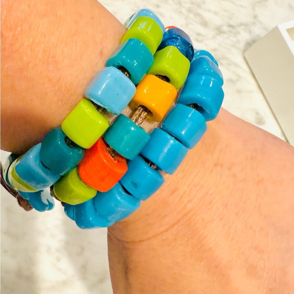 HANDMADE GLASS BEAD BRACELETS